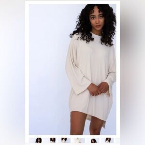 Out of pocket long sleeve dress